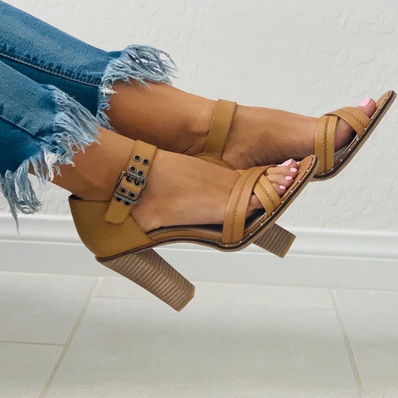 Tan Leather Mini Studs Block Heel Buckle Sandal - Picture 4 of 8